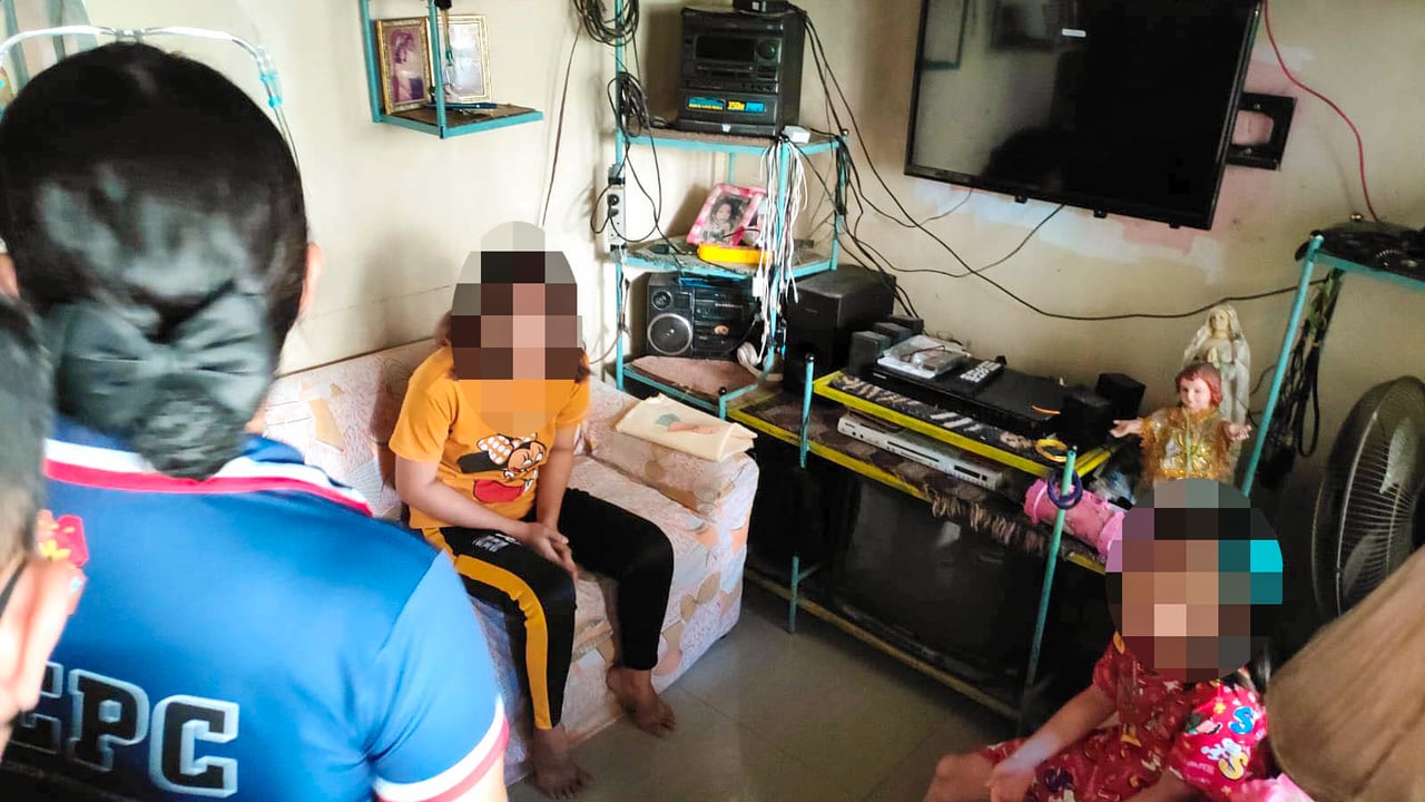 2 female minors rescued 2