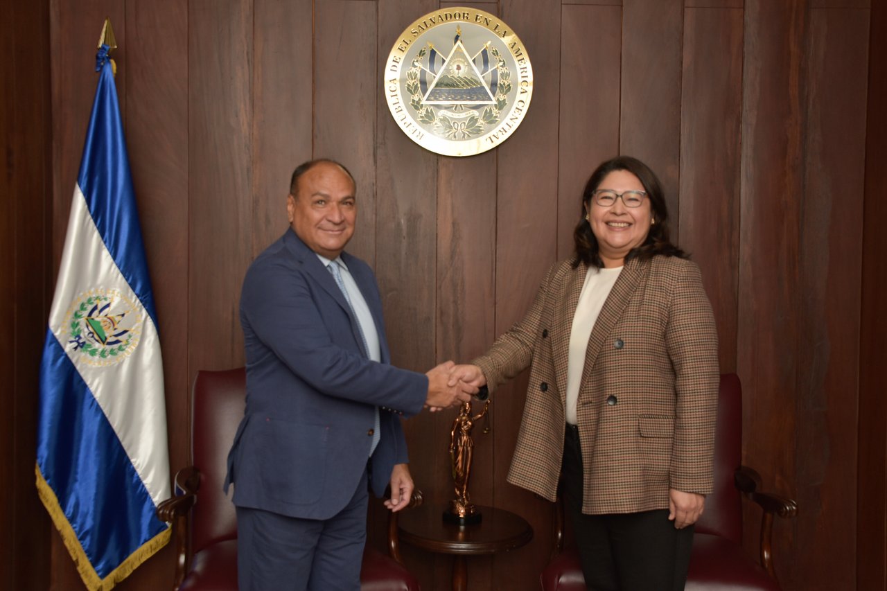2024 04 10 IJM meets with El Salvador Supreme Court President 2024 04 10 IJM meets with El Salvador Supreme Court President Approved for Full Use